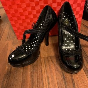 Pin Up Couture Black Patent Heels